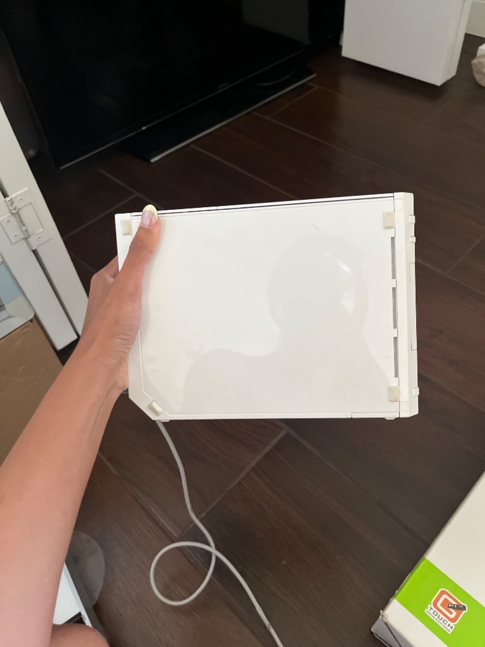 Nintendo Wii Console - Picture 2 of 3